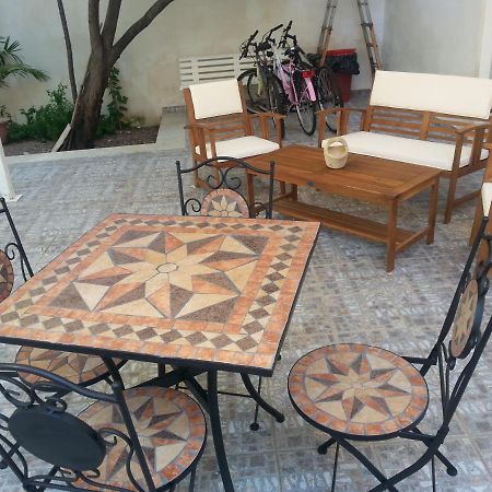 Il Giardinetto Bed & Breakfast Trapani Bagian luar foto