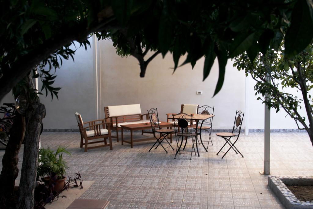 Il Giardinetto Bed & Breakfast Trapani Bagian luar foto