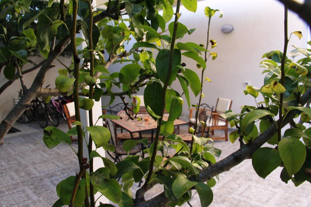 Il Giardinetto Bed & Breakfast Trapani Bagian luar foto