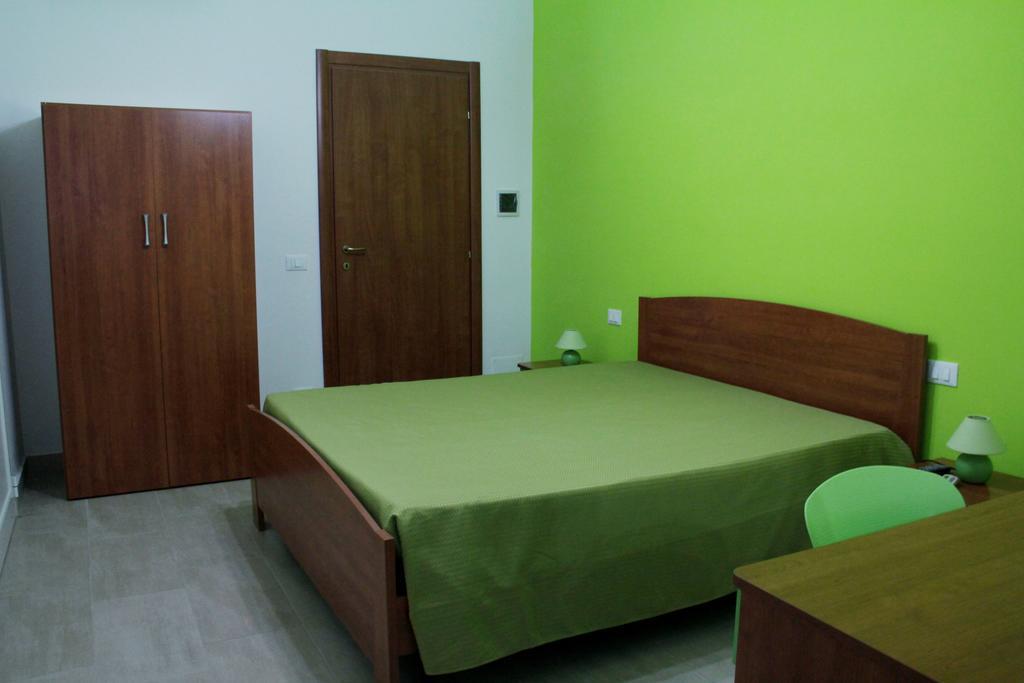 Il Giardinetto Bed & Breakfast Trapani Bagian luar foto
